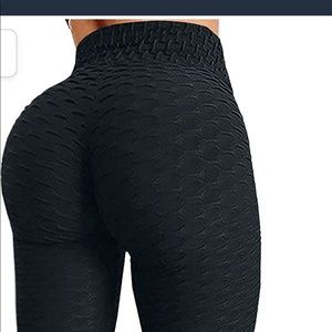 NWT Booty enhancing and Tummy Supporting Leggings XL Black